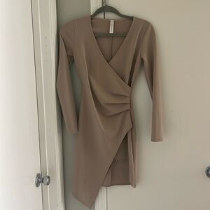 BLUE BLUSH bodycon dress in tan